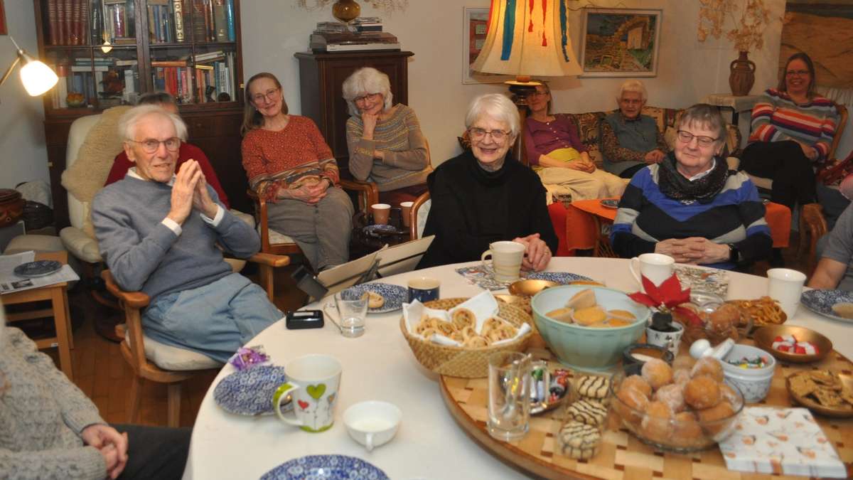 Hans Döpping inspires with literary tea times