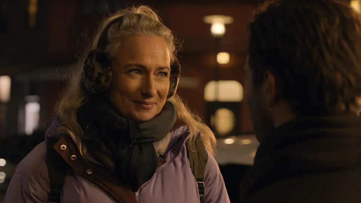 Maren and Julian experience their magic moment