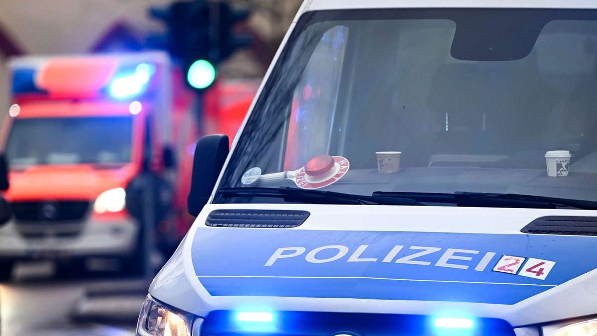 Man in Hanau critically injured in knife attack on bus
