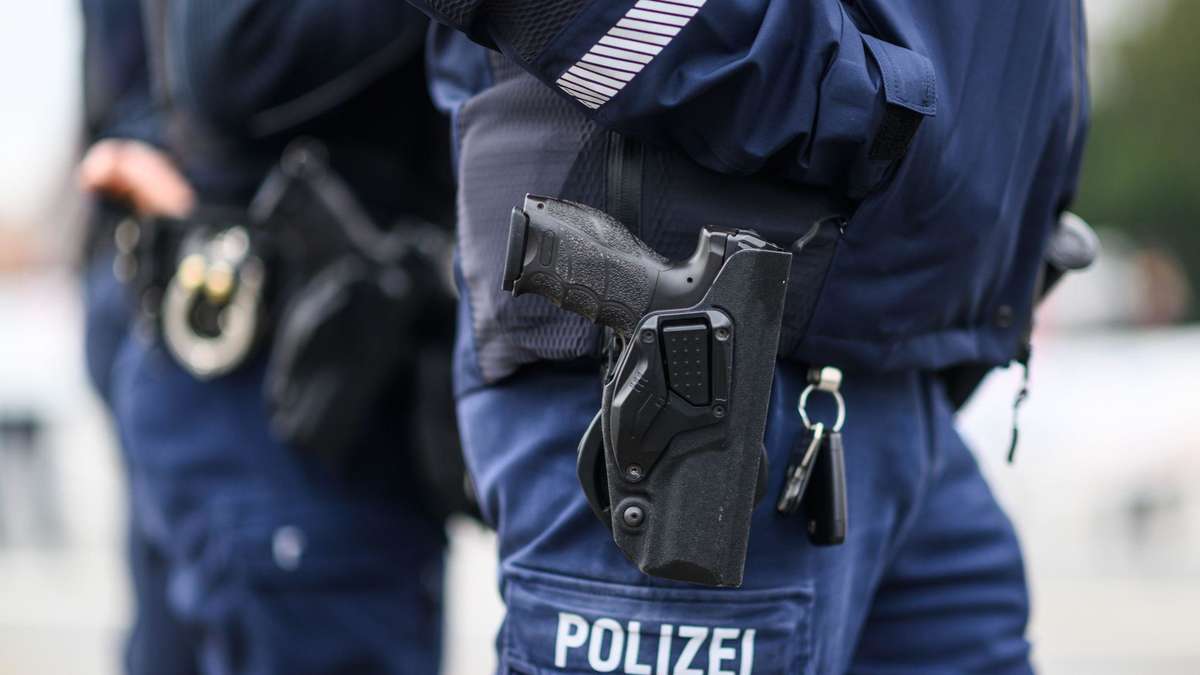 21-year-old injures two police officers in Hanau – officers use Taser