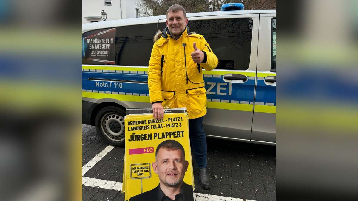 Hiker finds 24 stolen FDP posters in forest near Fulda