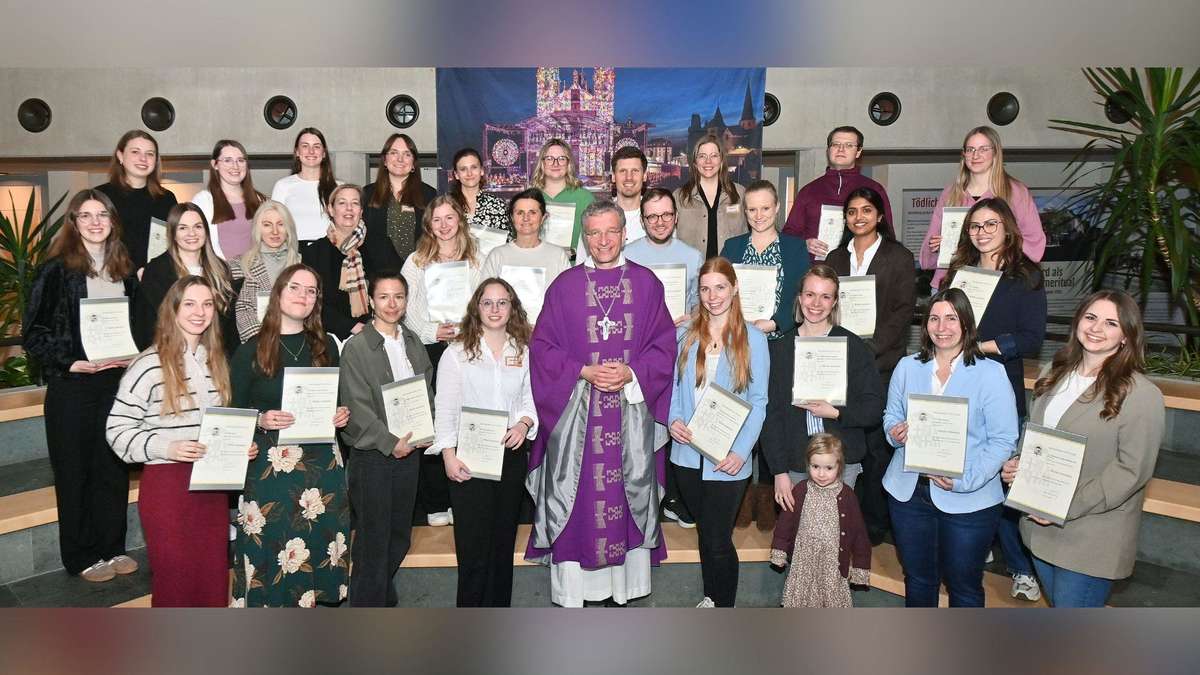 28 teachers receive church teaching licenses in Fulda