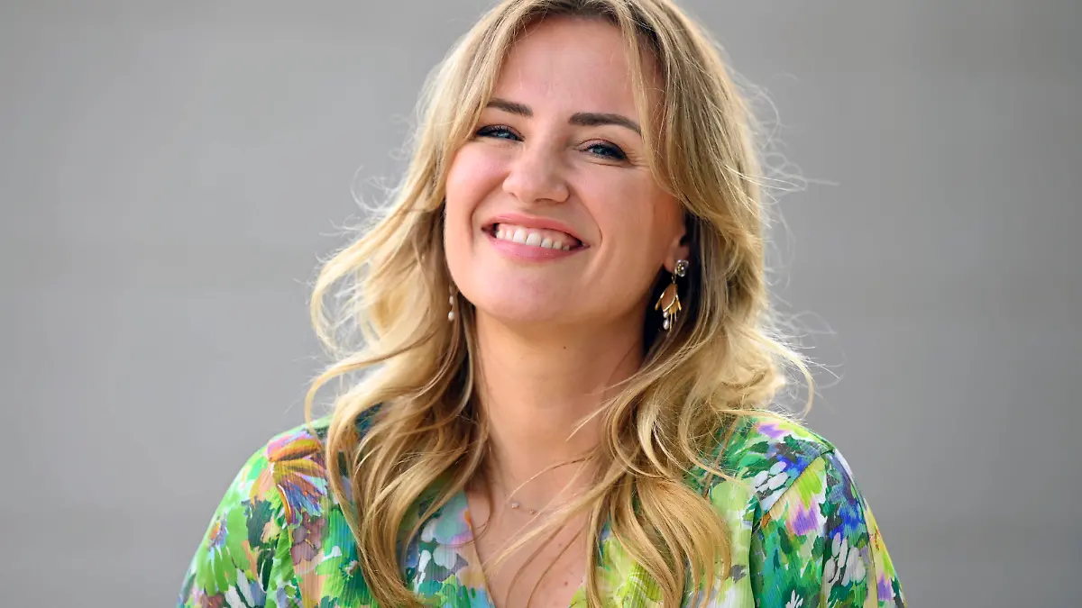 AWZ star Ania Niedieck experienced a toilet fail in a fast food restaurant