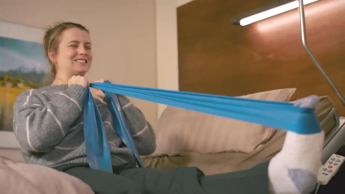 Lucie tries to get back on her feet too quickly