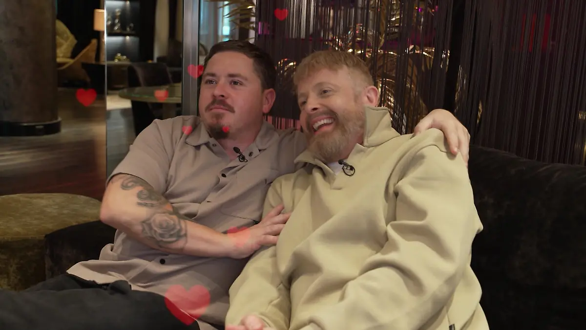 Gustav Schäfer and Ross Antony looked for each other and found each other