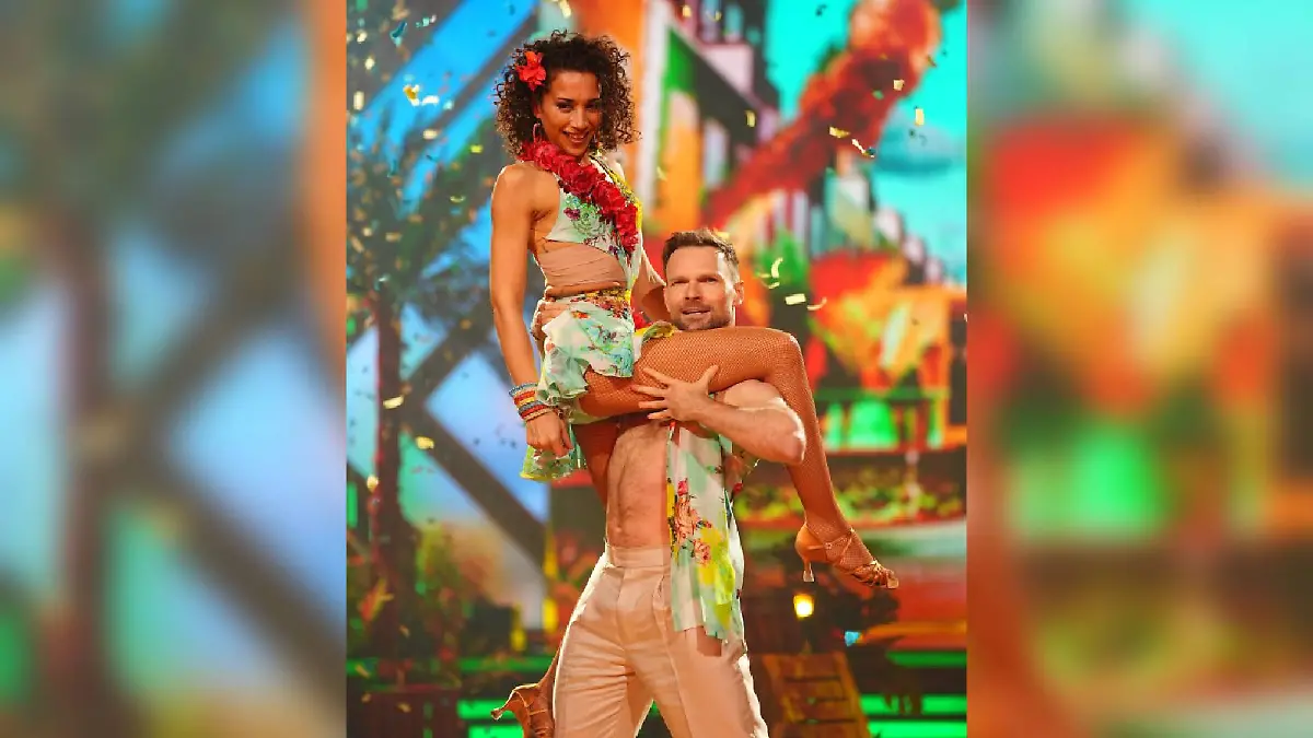 Intimate dances in show one – how do the stars deal with so much closeness?