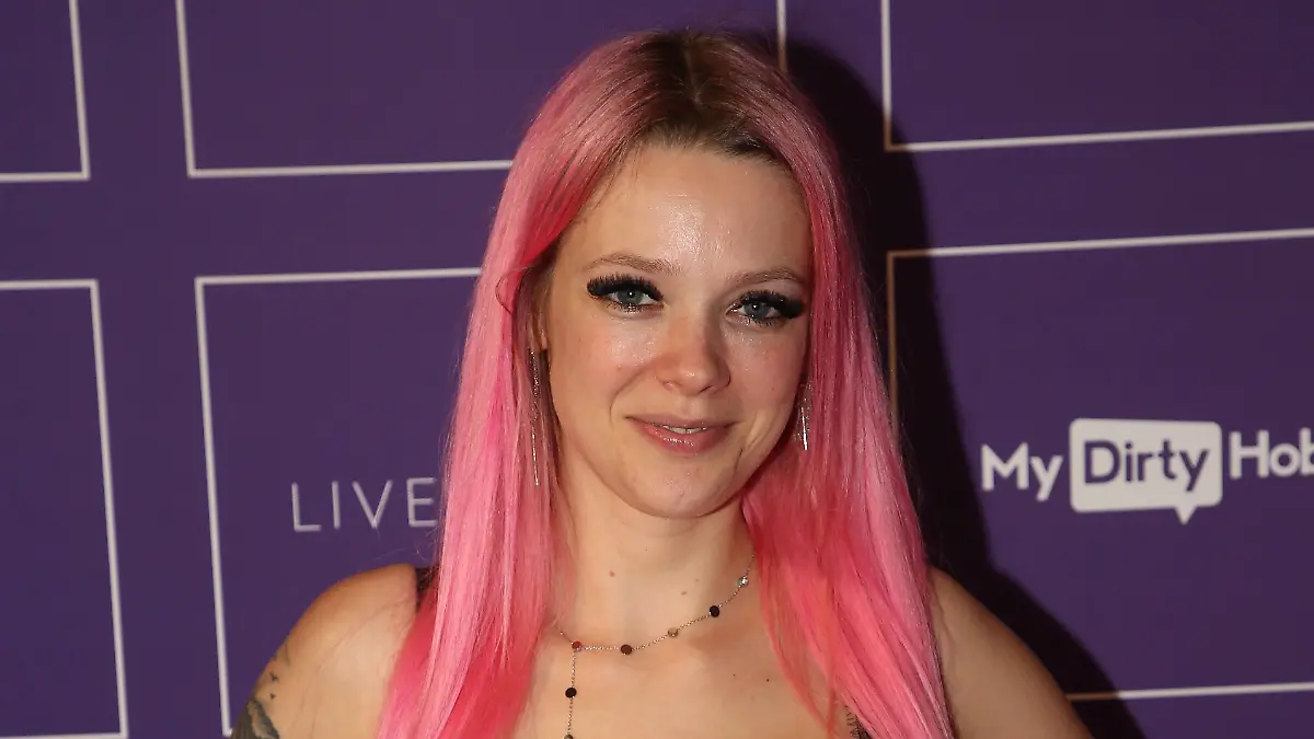 The influencer has to cope with a loss of millions