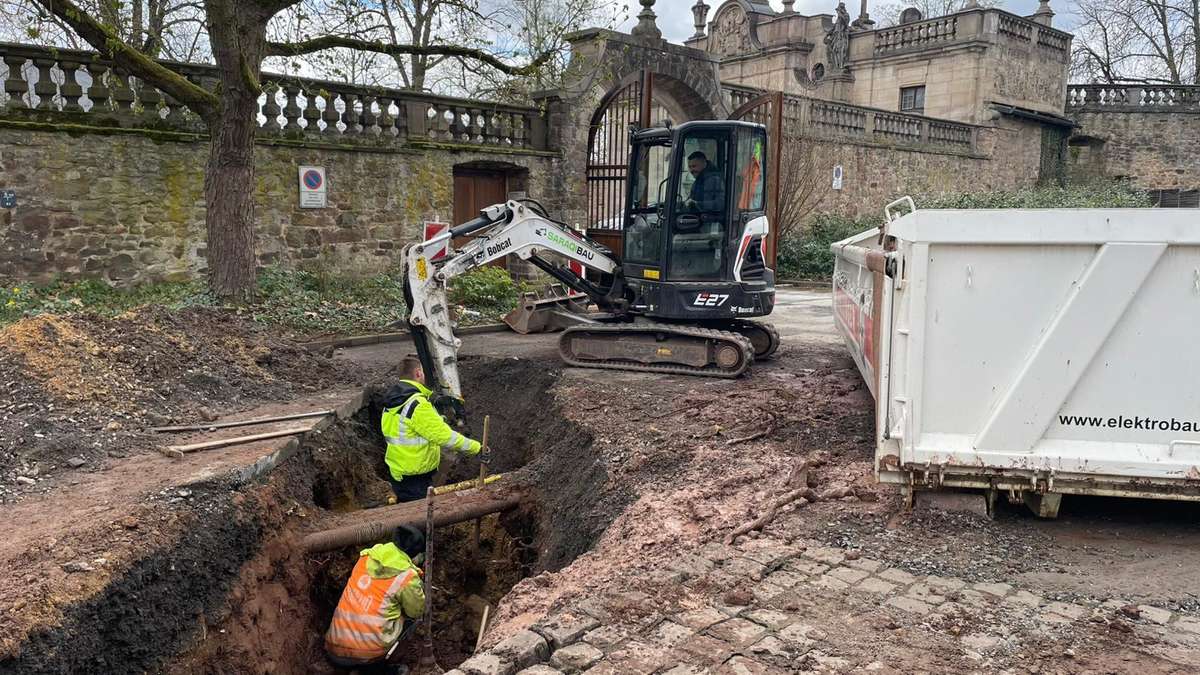 Water pipe burst on the Pauluspromenade – Maritim Hotel affected