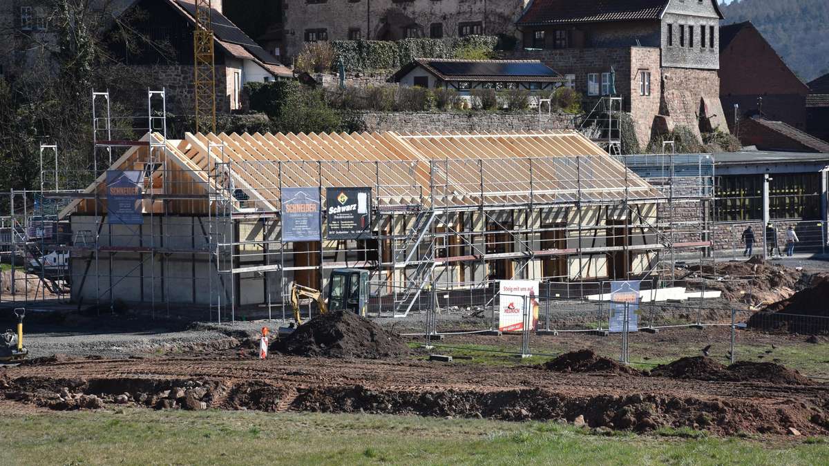 Schlitz is getting a new brewery