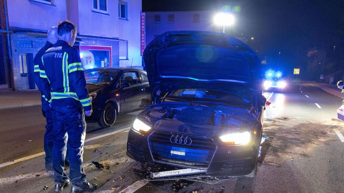 19-year-old in Fulda races across a traffic island – probably drunk