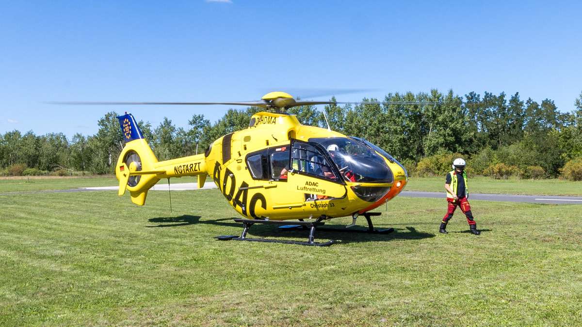 Motorcyclist seriously injured: Police are looking for Maserati driver