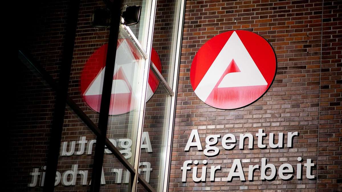 The number of unemployed people in Fulda is falling – but hardly noticeably