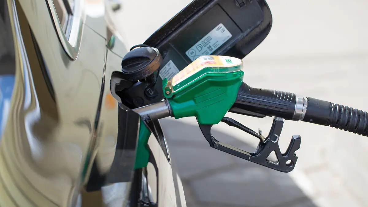 New record for the midday jump at the gas pumps