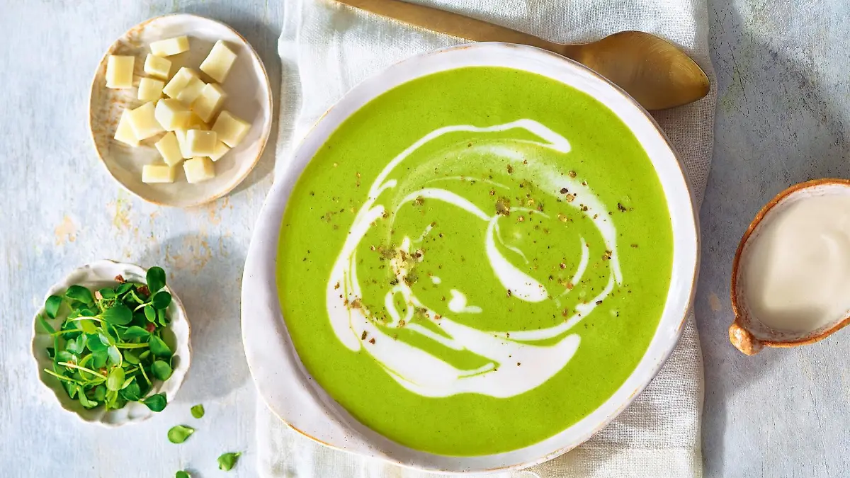 Doc Fleck's recipe for creamy asparagus and broccoli soup: green, healthy, good!