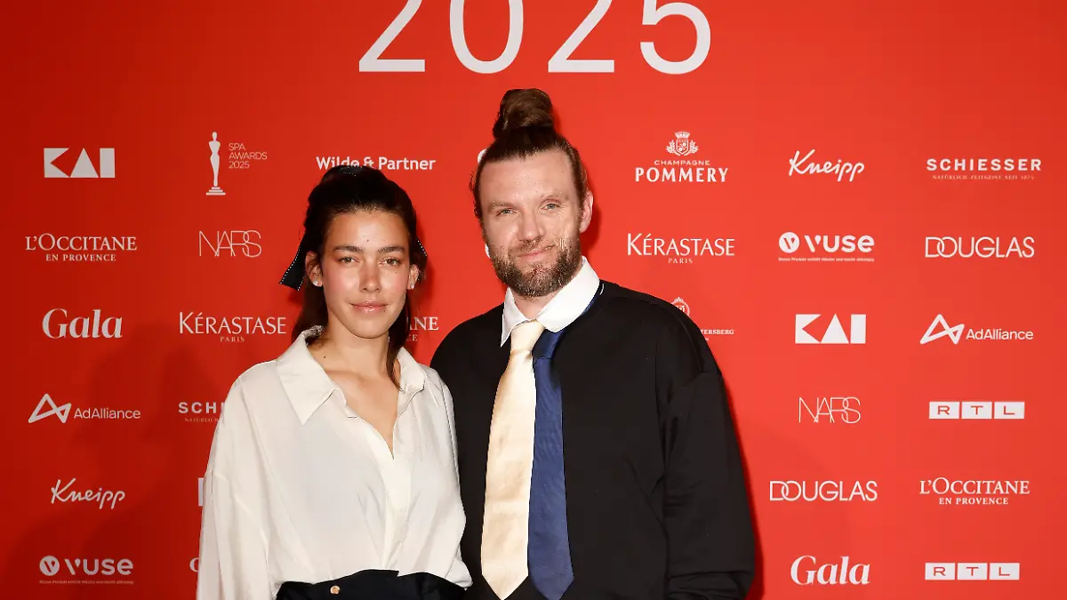 Frida Gold singer Alina Süggeler in hospital with a cerebral hemorrhage