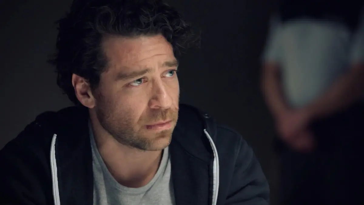 Carlos learns of Zoe's death