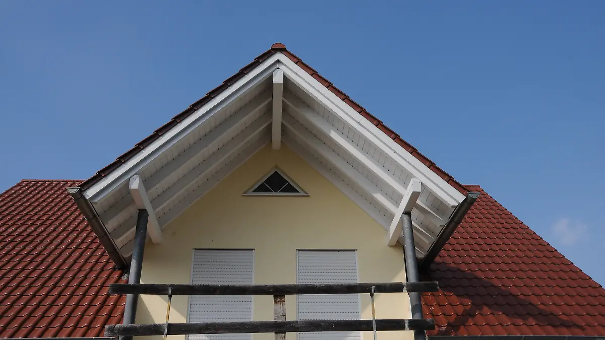 Snow and frost often leave behind wear and tear