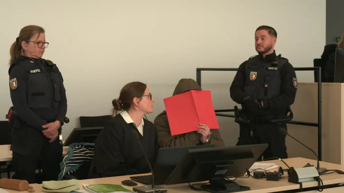 Grandson Jeremy R. (20) is said to have murdered his grandmother Sabine R