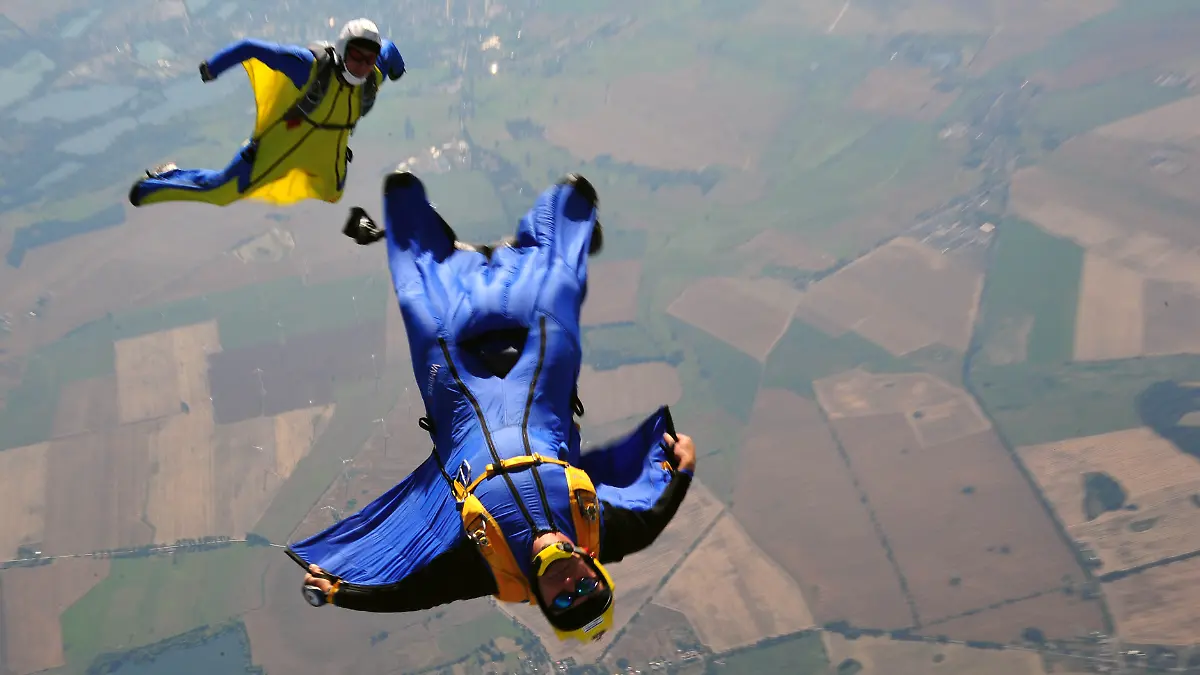 Women collide during wingsuit flight and crash