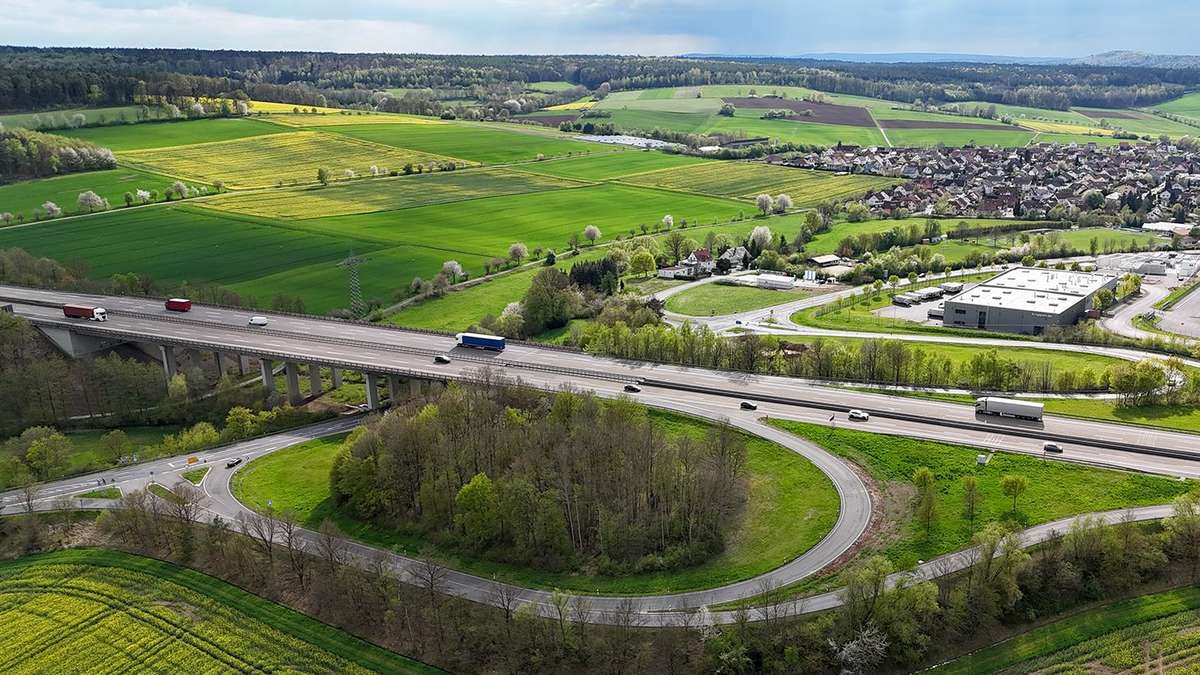 Traffic diversion on the A7 near Hünfeld/Schlitz