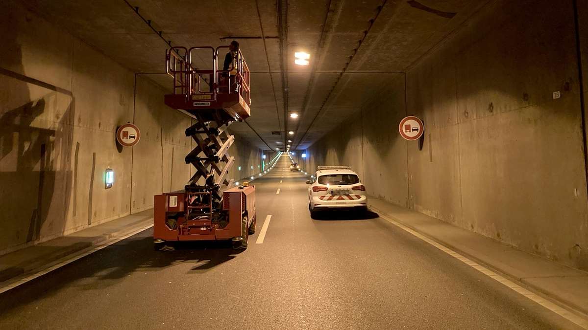 A66 tunnel near Neuhof open again