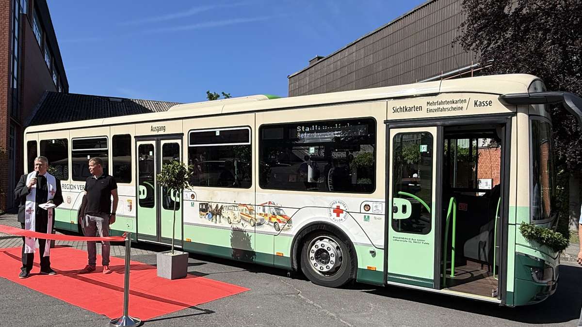 With the DRK retro city bus to Fulda's health locations