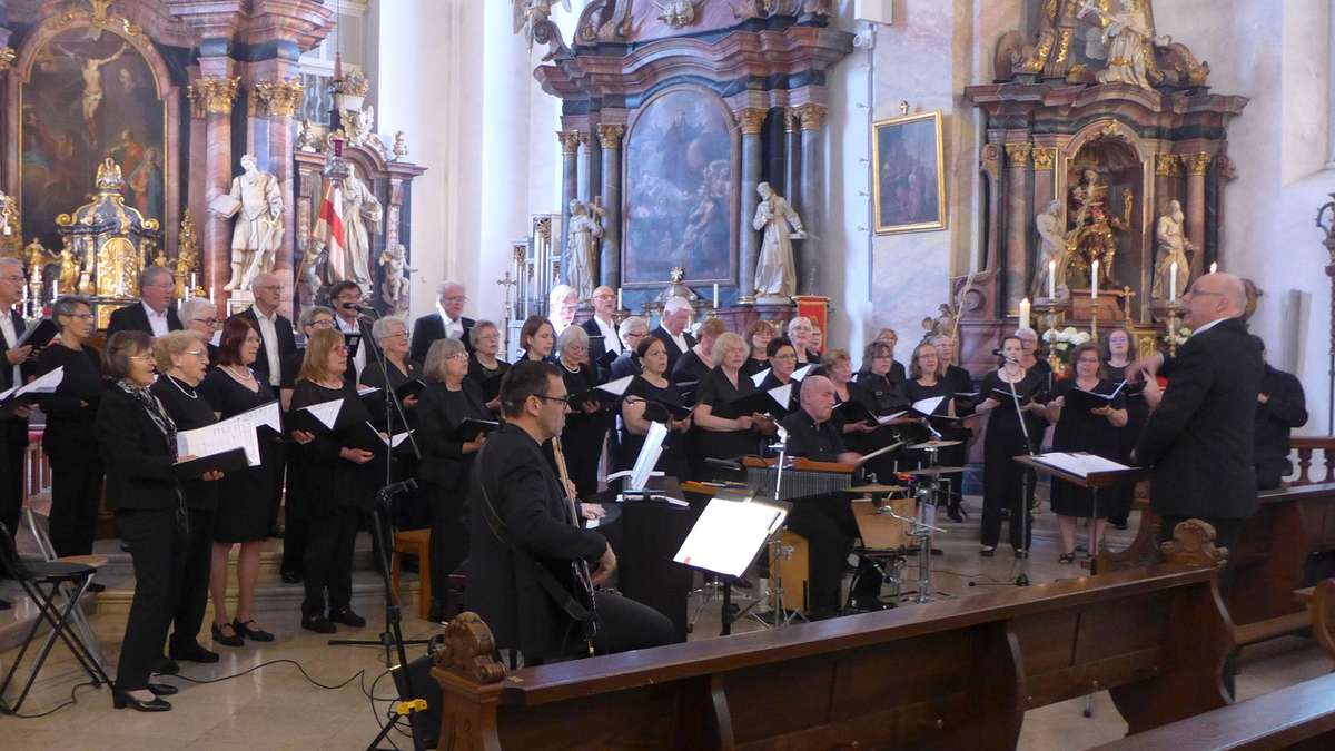 Prayer turns into honor for a conductor with 40 years of experience