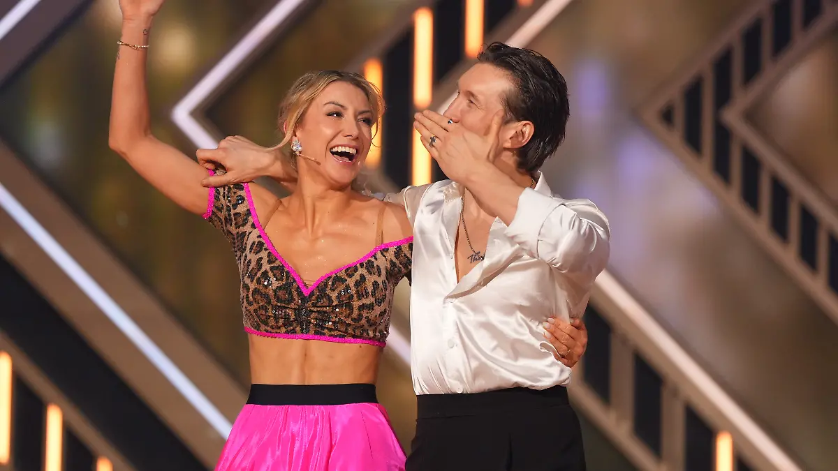 Does the “Let’s Dance” tattoo come after the victory?