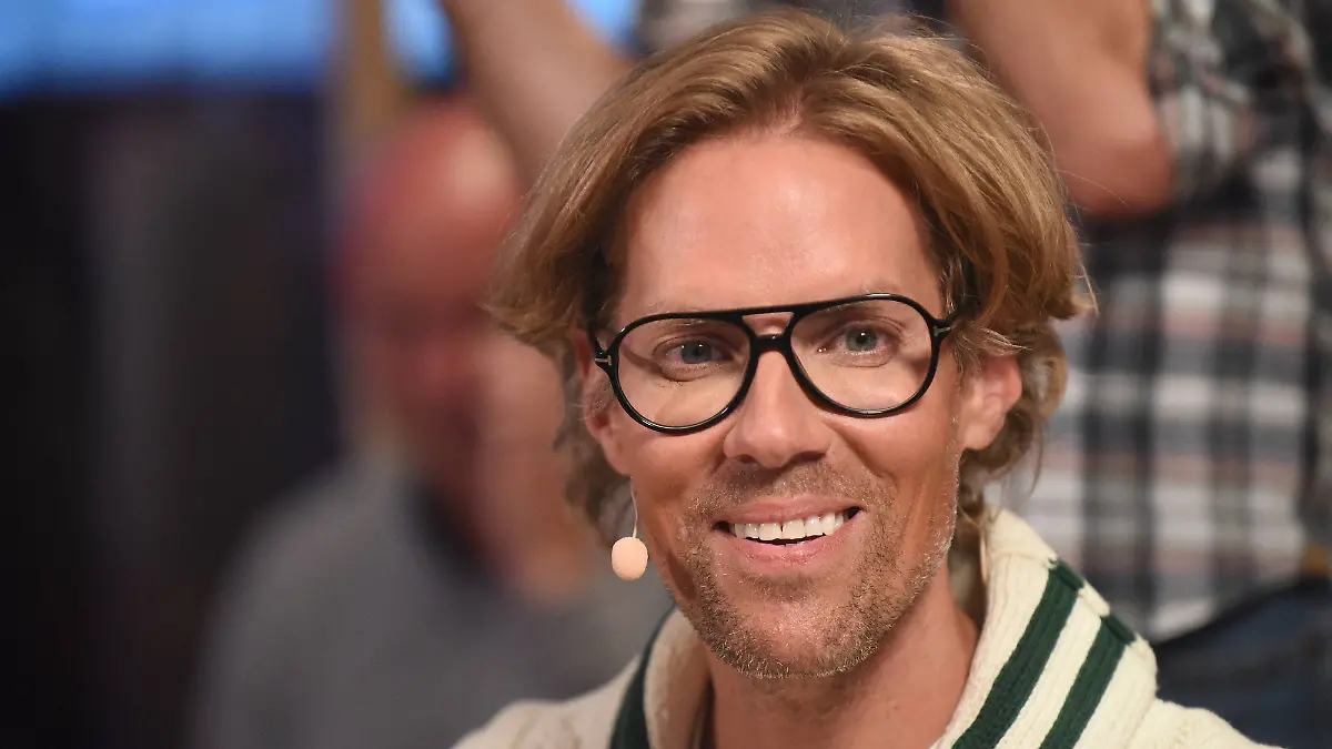 Reality star Jens Hilbert has to go to the emergency room – after cosmetic surgery in Turkey!