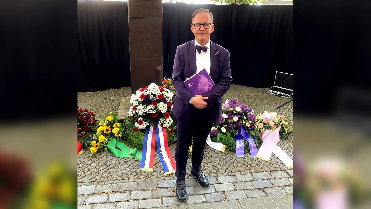 Anti-gay attack against Helmut Metzner (FDP) and partners