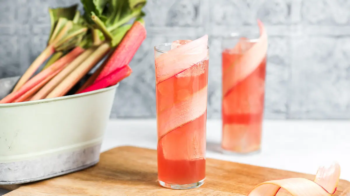 Rhubarb recipes – simple and delicious! You probably didn't know the vegetables before
