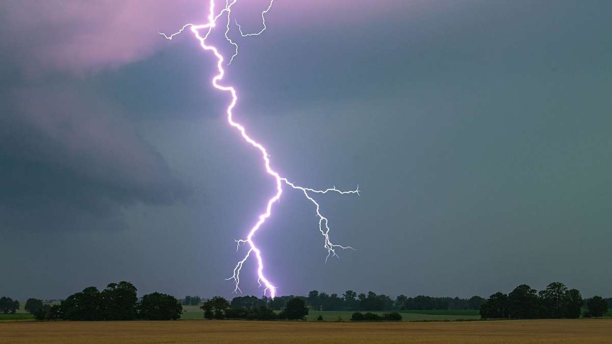 Weather service warns of thunderstorms in Hesse