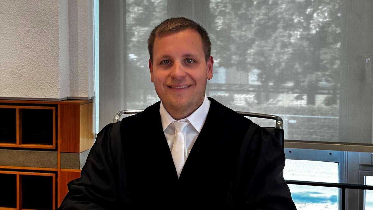 Judge Manuel Rippert appointed for life